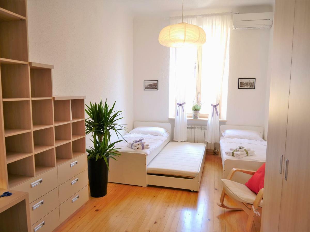 3Papige Apartment Pirano Esterno foto