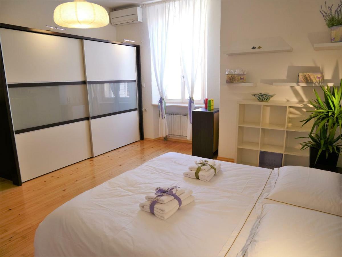 3Papige Apartment Pirano Esterno foto