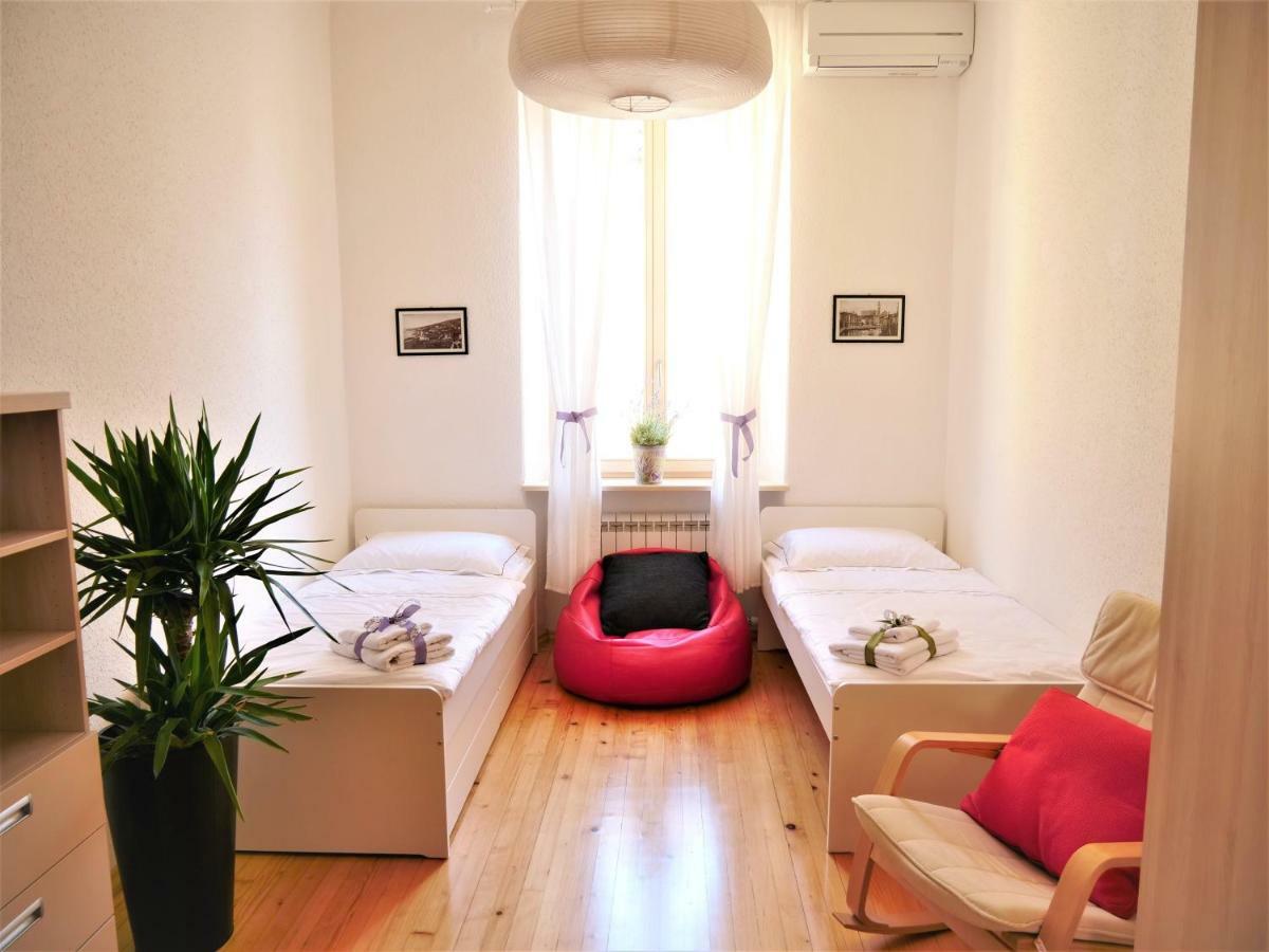 3Papige Apartment Pirano Esterno foto